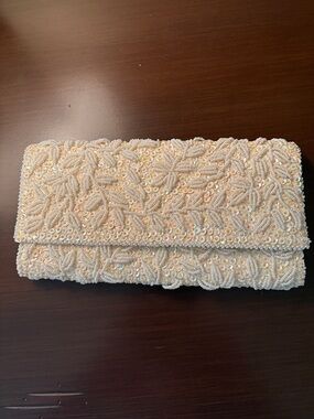 Embellished Pearl & Sequin Fold-Over Clutch in Ivory-vintage